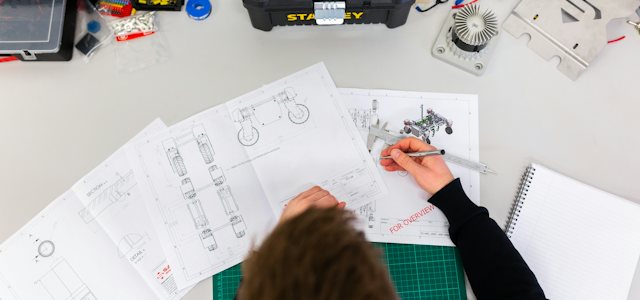 图纸与工具维修